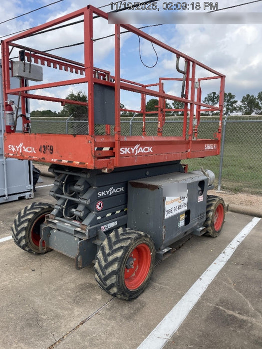 2017 SKYJACK SJ6832 RT