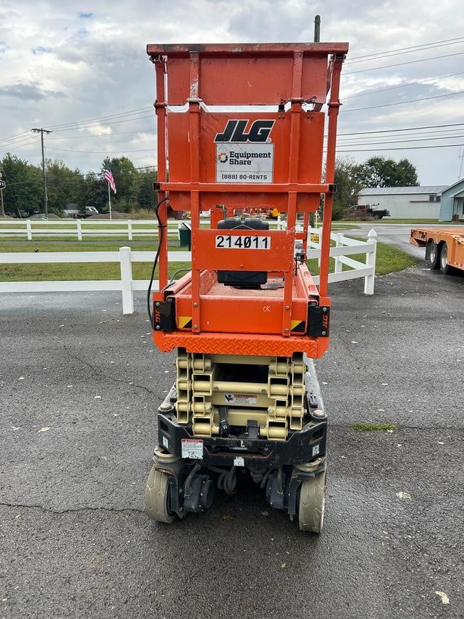 2022 JLG ES1932