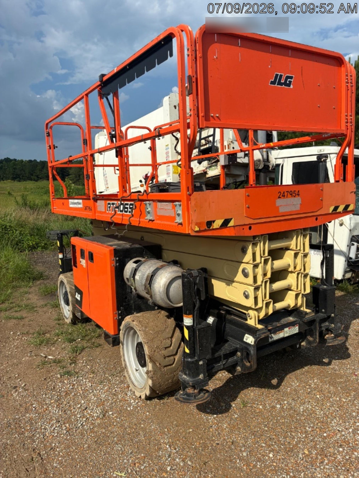 2022 JLG RT4069