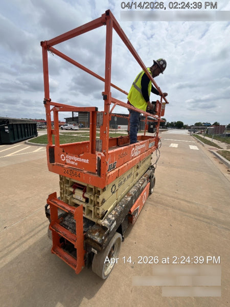 2022 JLG ES2632