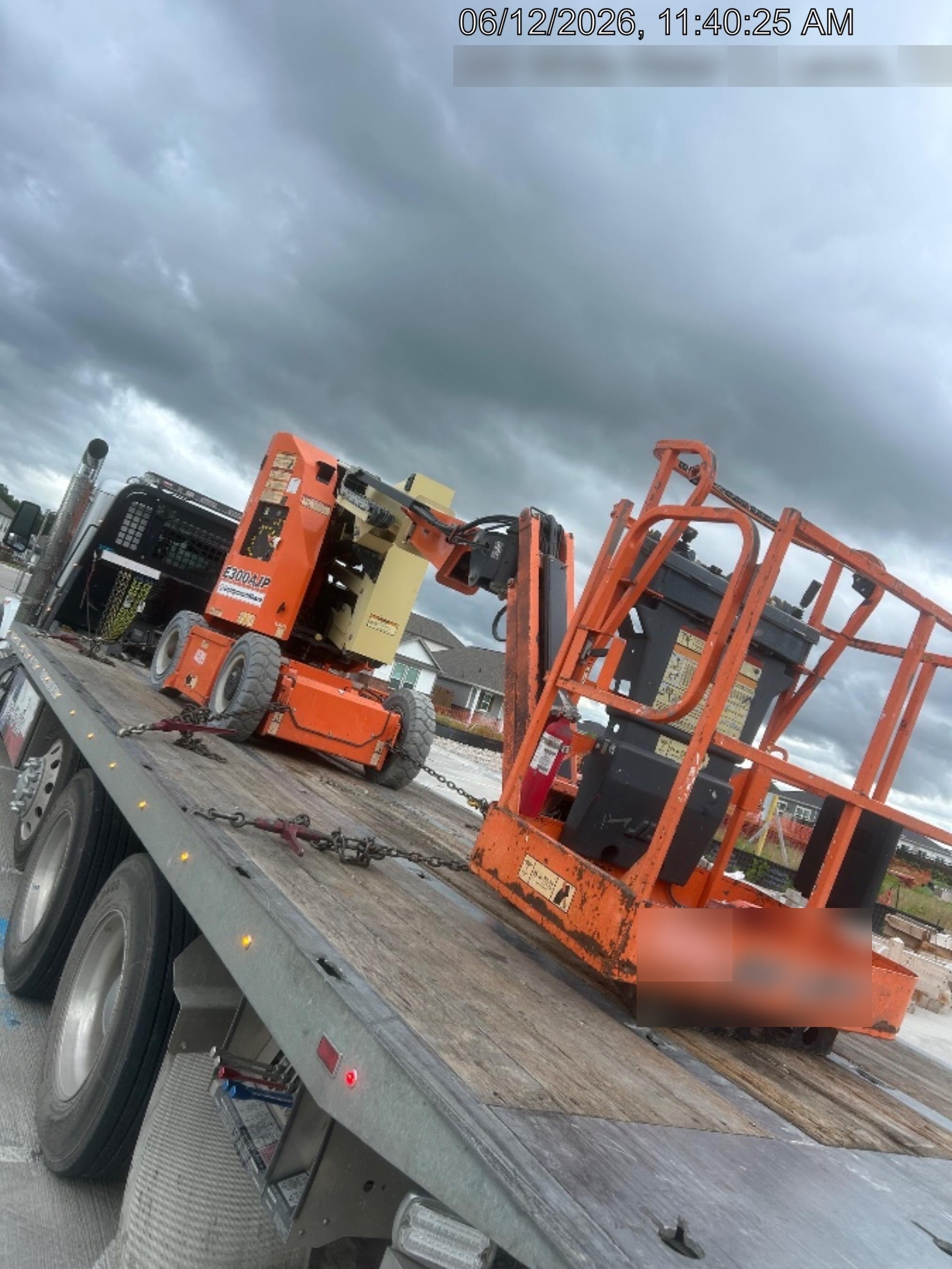 2019 JLG E300AJP