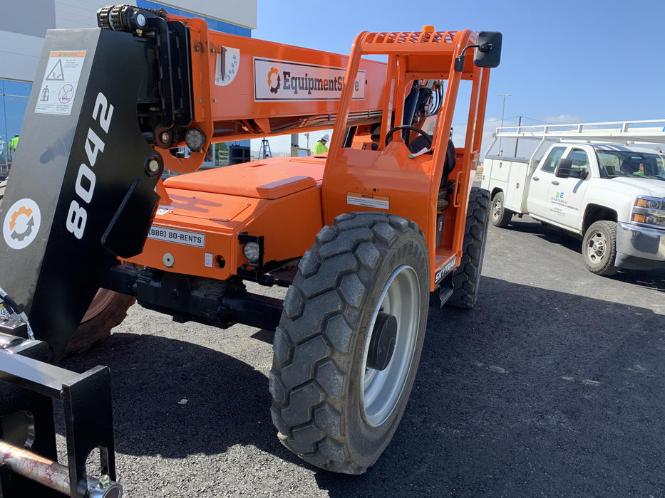 2020 Skytrak 8042 74 Hp, FF Tires, Work Lights, Beacon, Aux Hydraulics, Back up Alarm, Lifting Eye, ES Decals