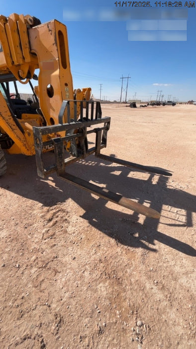 2020 JCB 512-56 Canopy, 74 HP, Solid Tires, STD Worklight, Beacon, Aux Hydraulics, Lifting Eye, Backup Alarm w/72" Carriage, 60" Forks