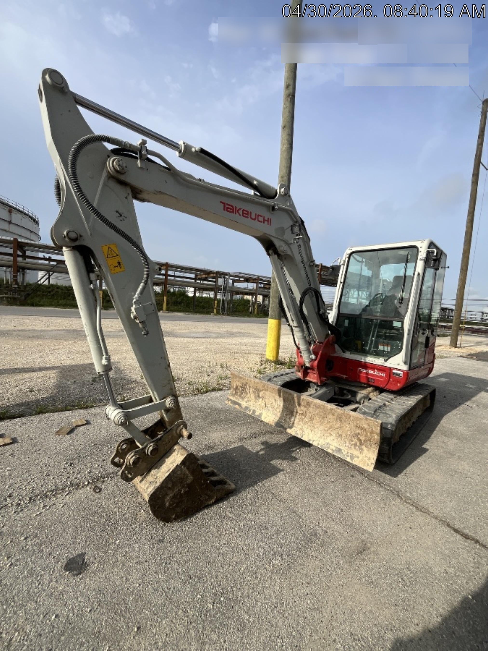 2025 TAKEUCHI TB250-2CR