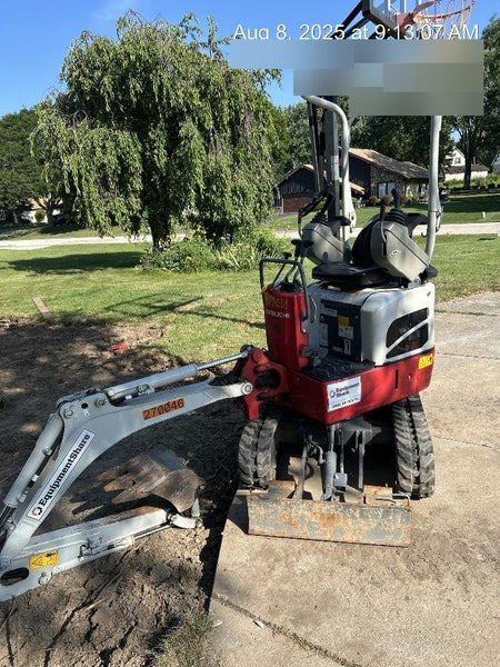 2022 TAKEUCHI TB210R