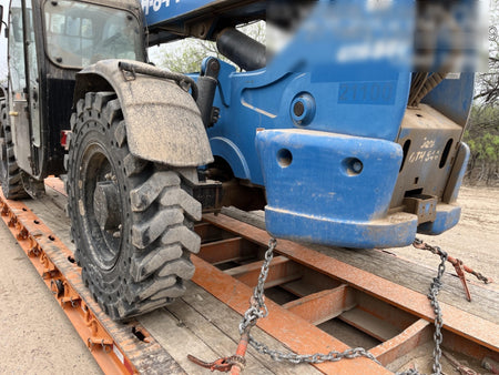 2019 Genie GTH-844 Genie GTH-844 w/Enclosed Cab w/HVAC, Work Lights, Solid Tires, Beacon, 60" Carriage and Forks