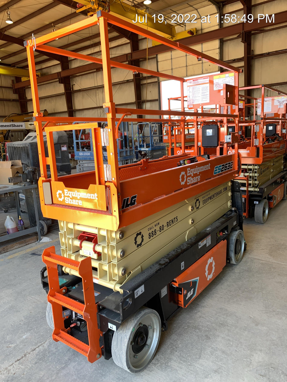 2022 JLG ES2632