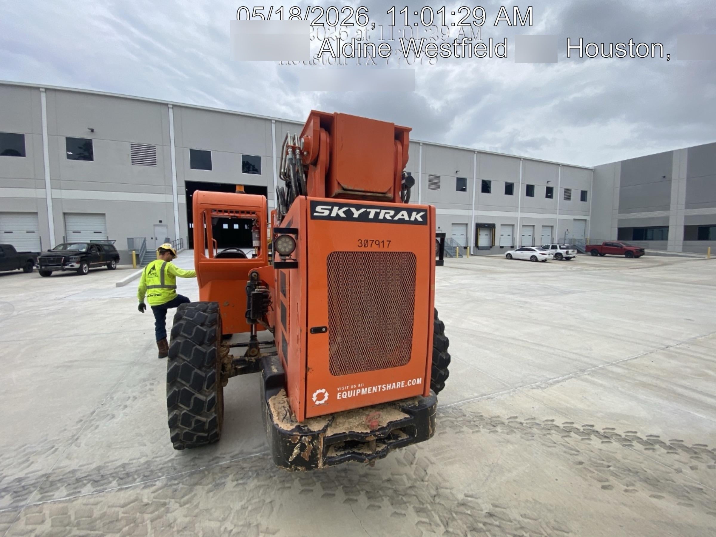 2023 SKYTRAK 8042