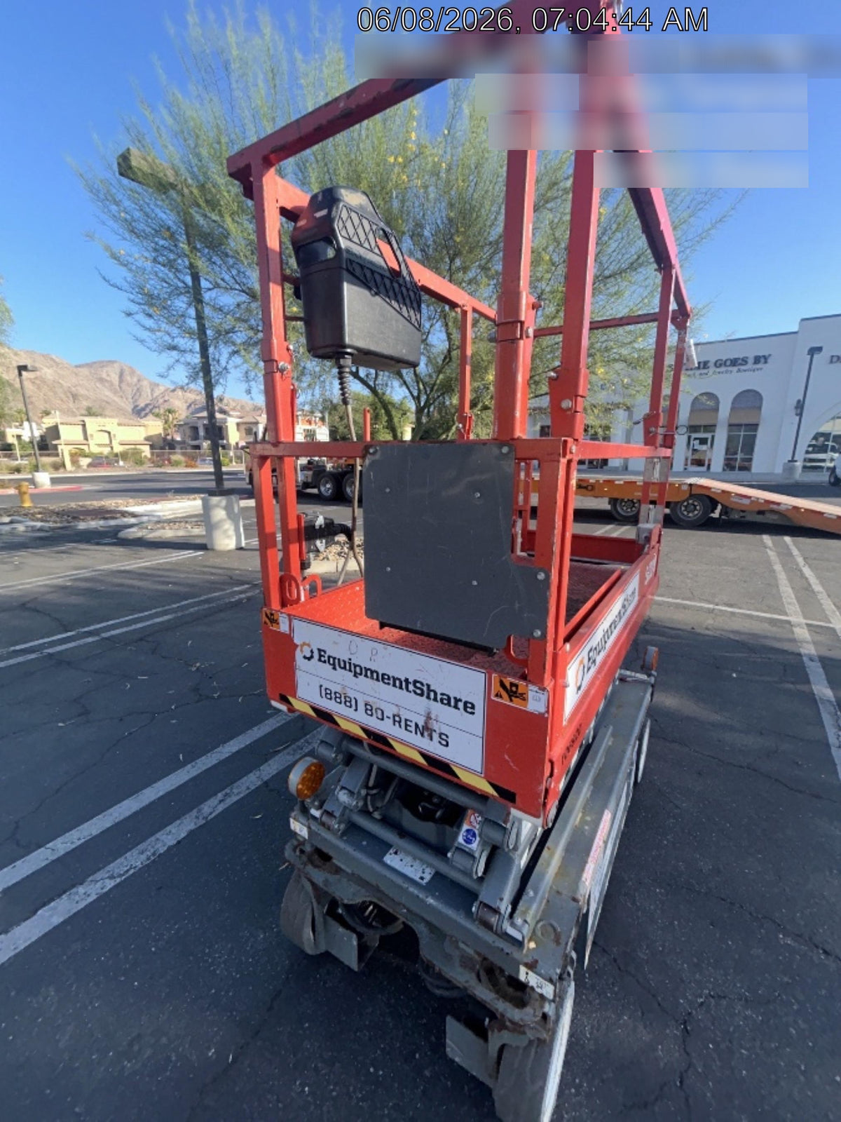 2020 Skyjack SJIII-3219 Solid NM Tires, Half height spring hinged entry gate, Dual Beacons, 800W Inverter