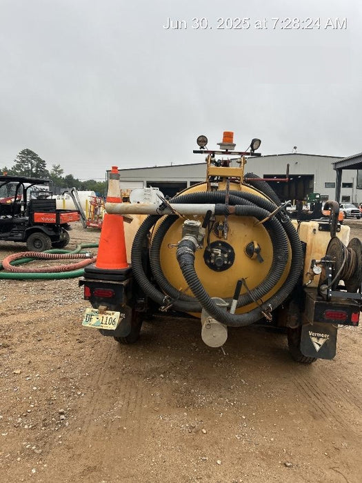 2022 VAC-TRON LP573XDT