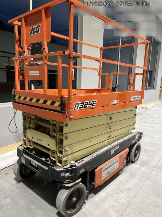 2021 JLG R3246