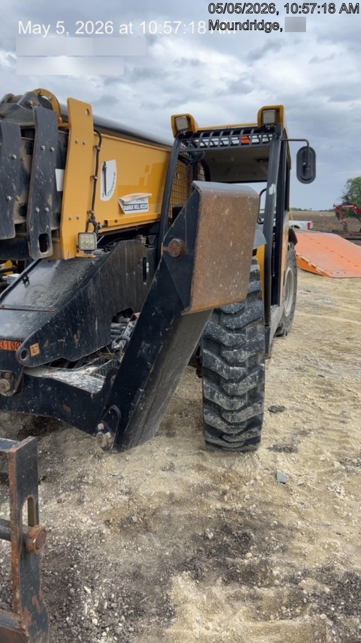 2022 SANY STH1056