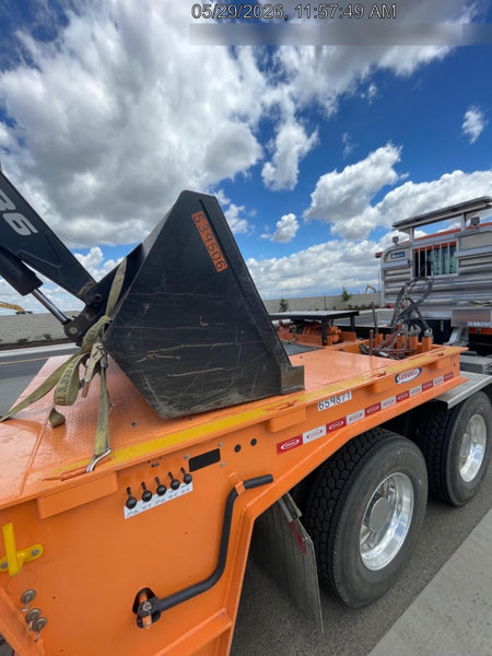 2025 JLG 1001100823