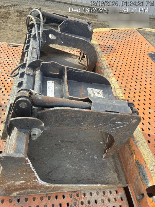 2018 PALADIN 76" Scrap Grapple Bucket - Paladin
