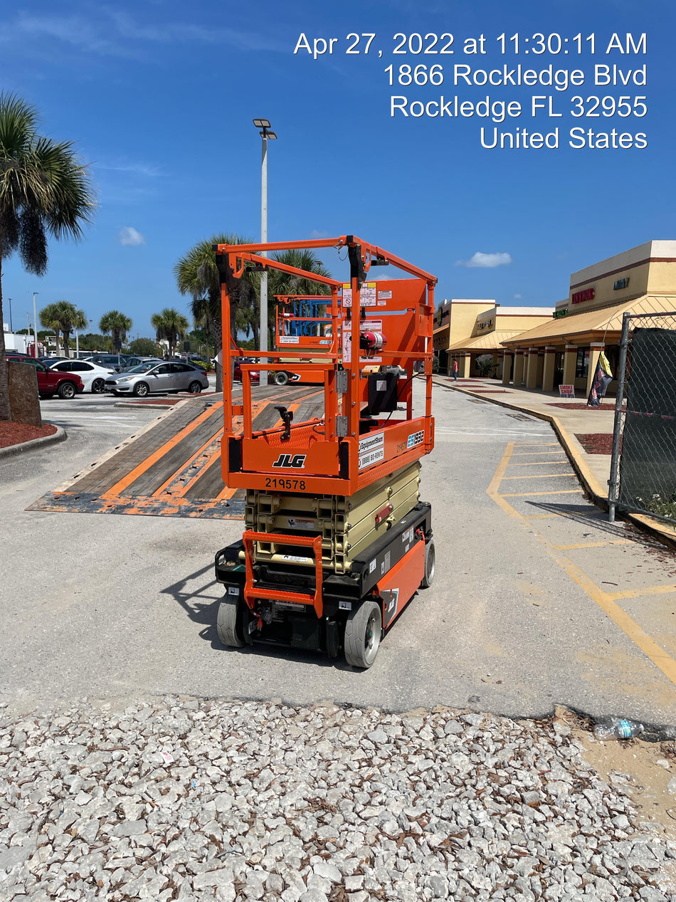 2022 JLG ES1932