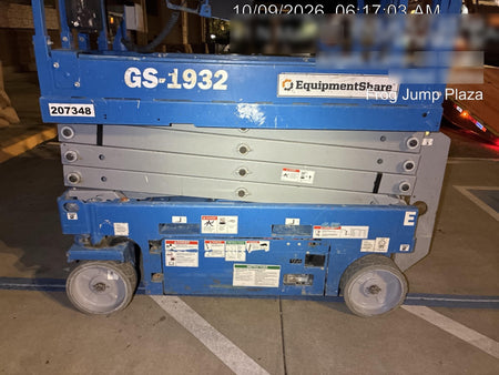 2022 GENIE GS-1932