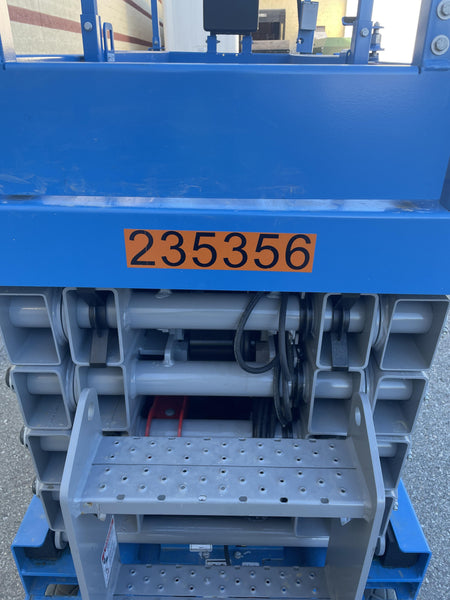 2022 GENIE GS-3232
