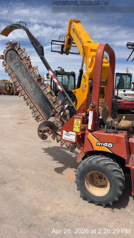 2019 DITCH WITCH RT45A