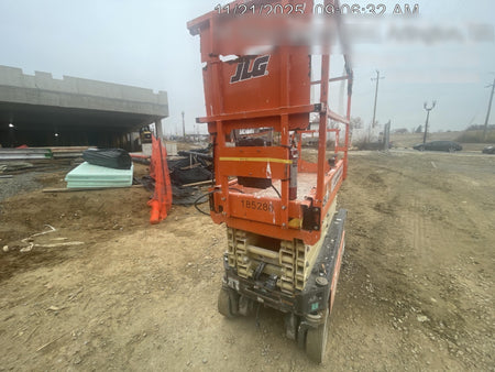 2021 JLG ES1932