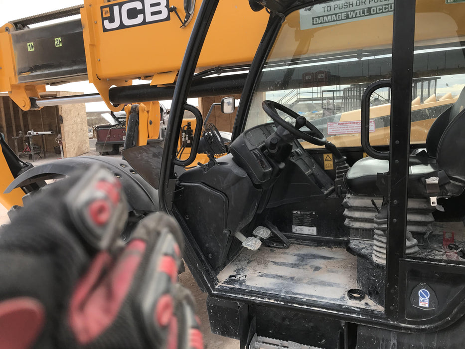 2019 JCB 510-56
