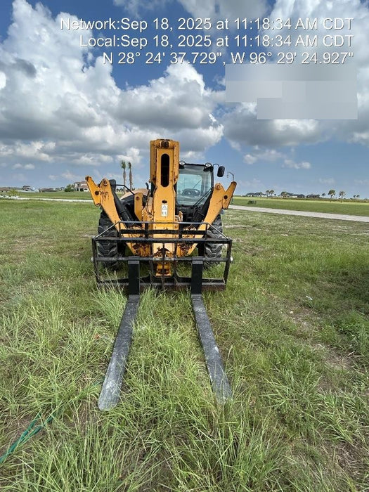 2020 JCB 510-56 Cab/Heat/Air, 74 HP, Solid Tires, STD Worklight, Beacon, Aux Hydraulics, Lifting Eye, Back up Alarm w/66" Carriage/60" Forks