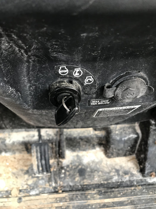 2020 Kubota RTV-XG850WL-H 4wd Utility Cart, Gas, 2 Seat, LED Strobe, Windshield Tempered Glass, Plastic Canopy, Wire Harness Kit, Backup Alarm