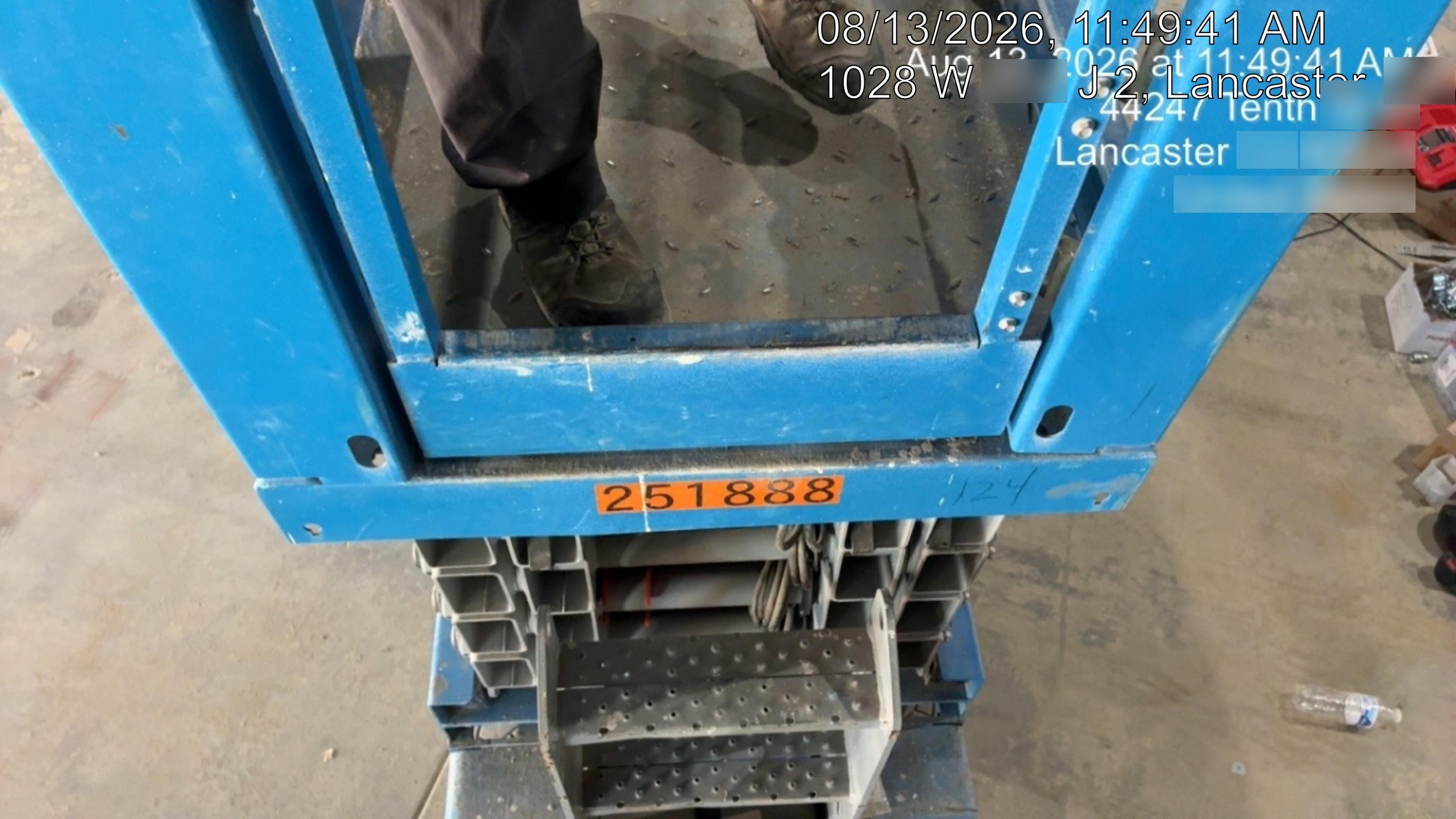 2022 GENIE GS-3232