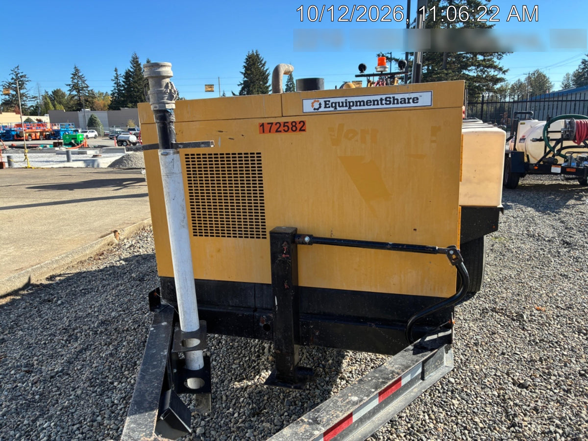 2021 Vac-Tron LP573SDT T4 Koehler Diesel Engine, 500 Gallon Debris Tank, x2 100 Gallon Water Tanks