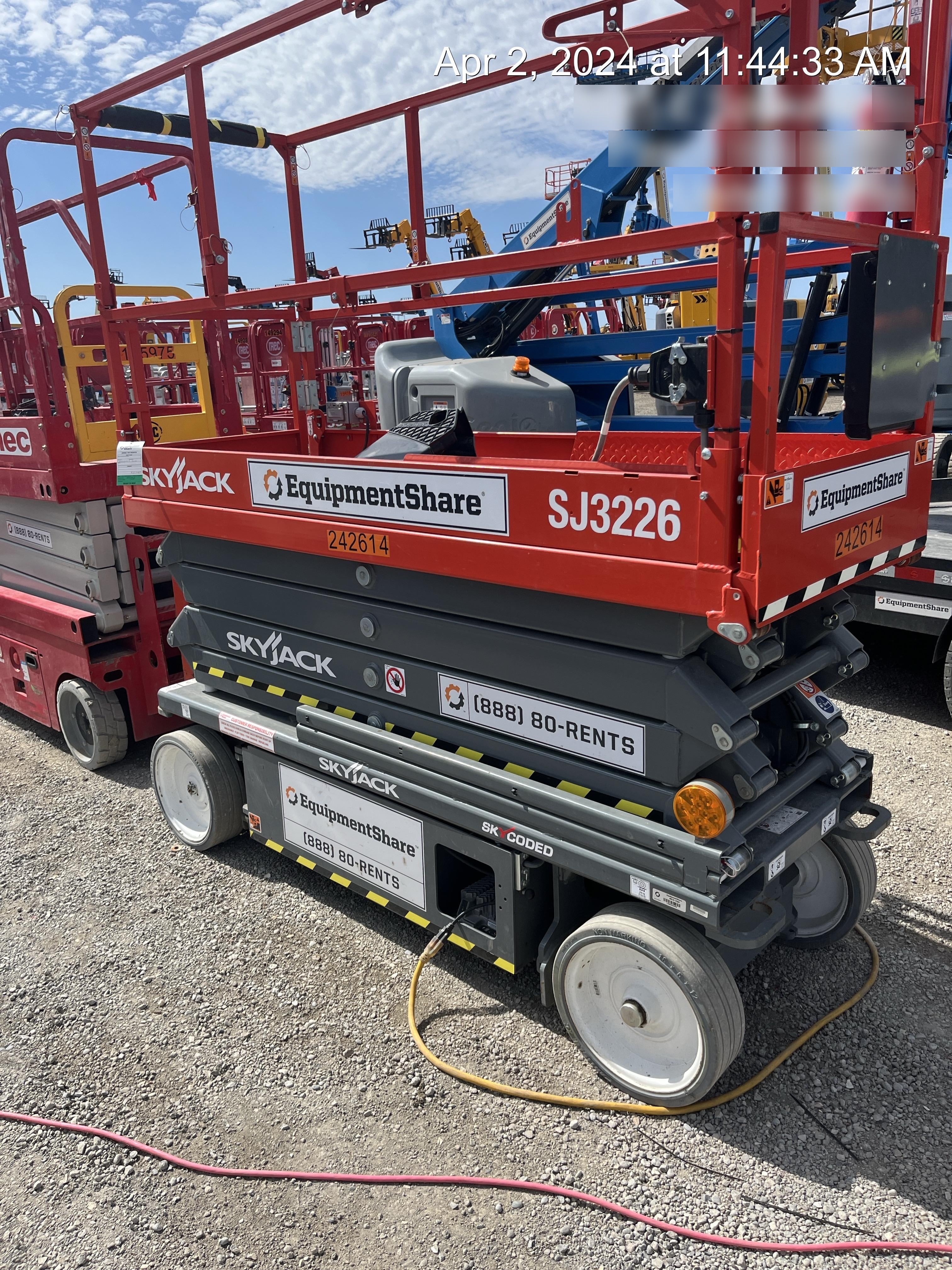 2022 SKYJACK SJ3226