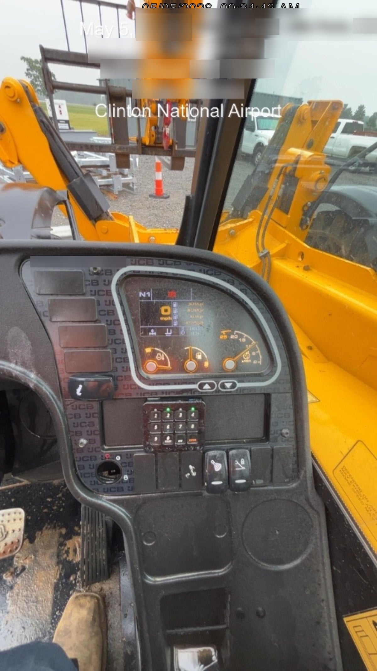 2023 JCB 510-56