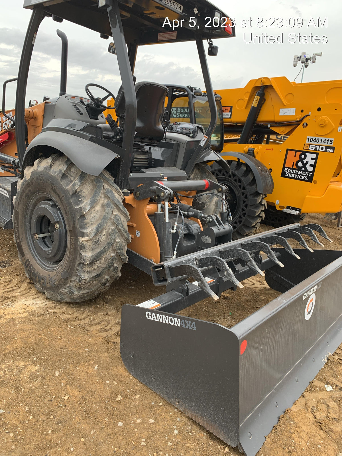 2023 CASE 570N EP