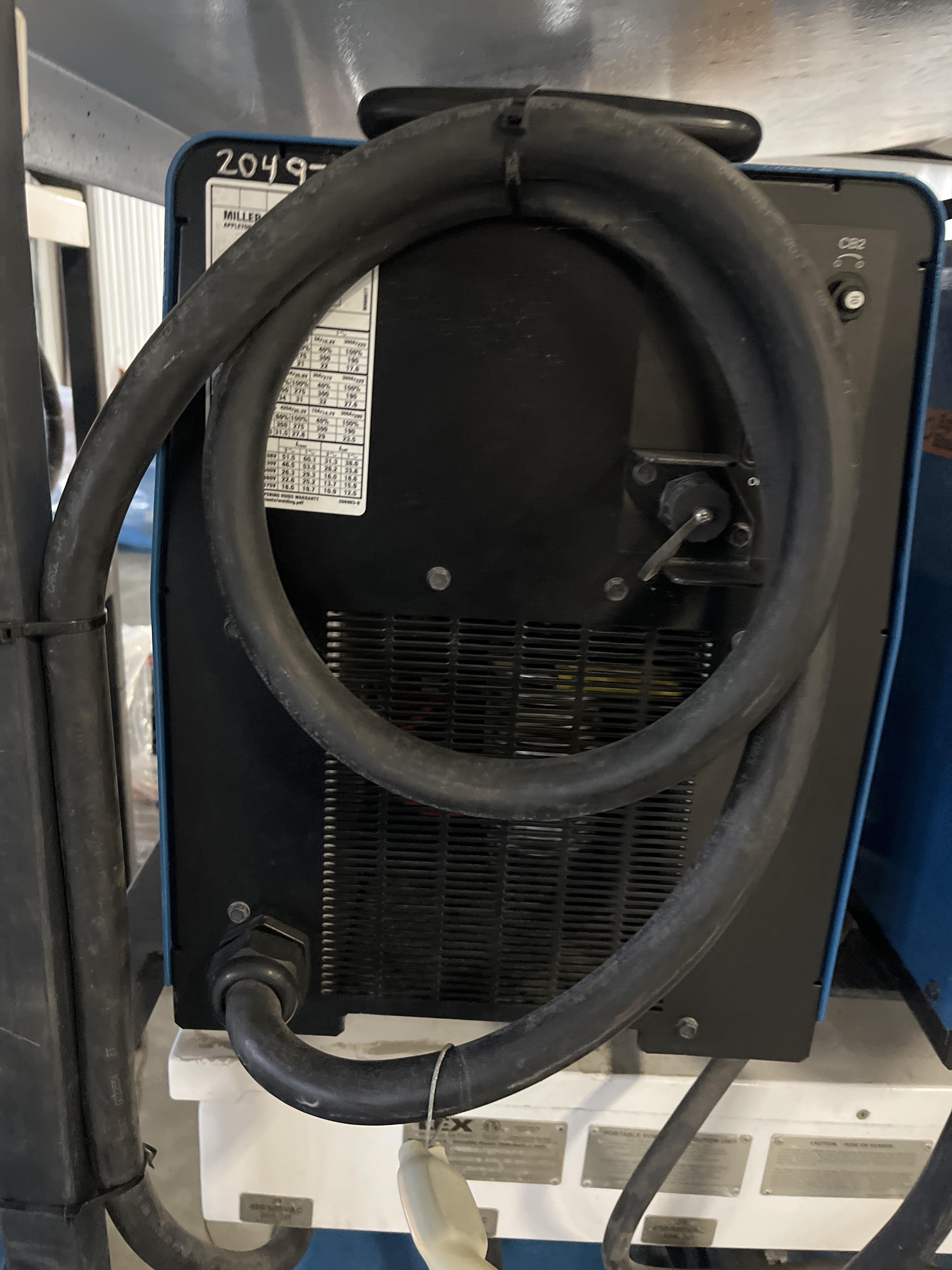 2021 MILLER ELECTRIC XMT 350