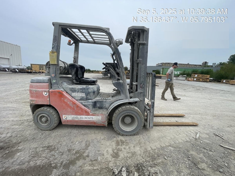 2022 TOYOTA 50-8FGU25