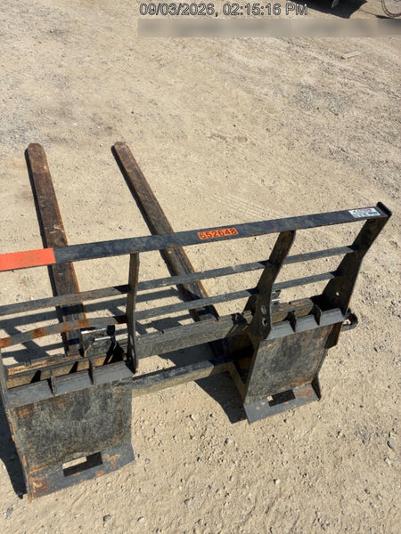 2026 ARROW MATERIAL HANDLING 72" Pallet Forks - Arrow