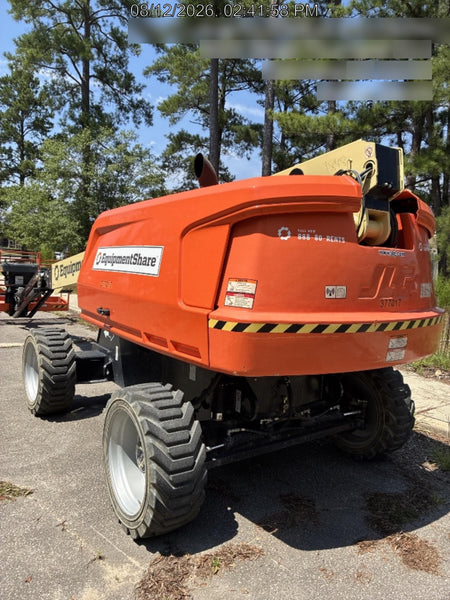2023 JLG 660SJ
