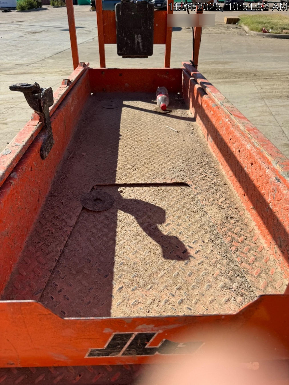 2022 JLG ES1932