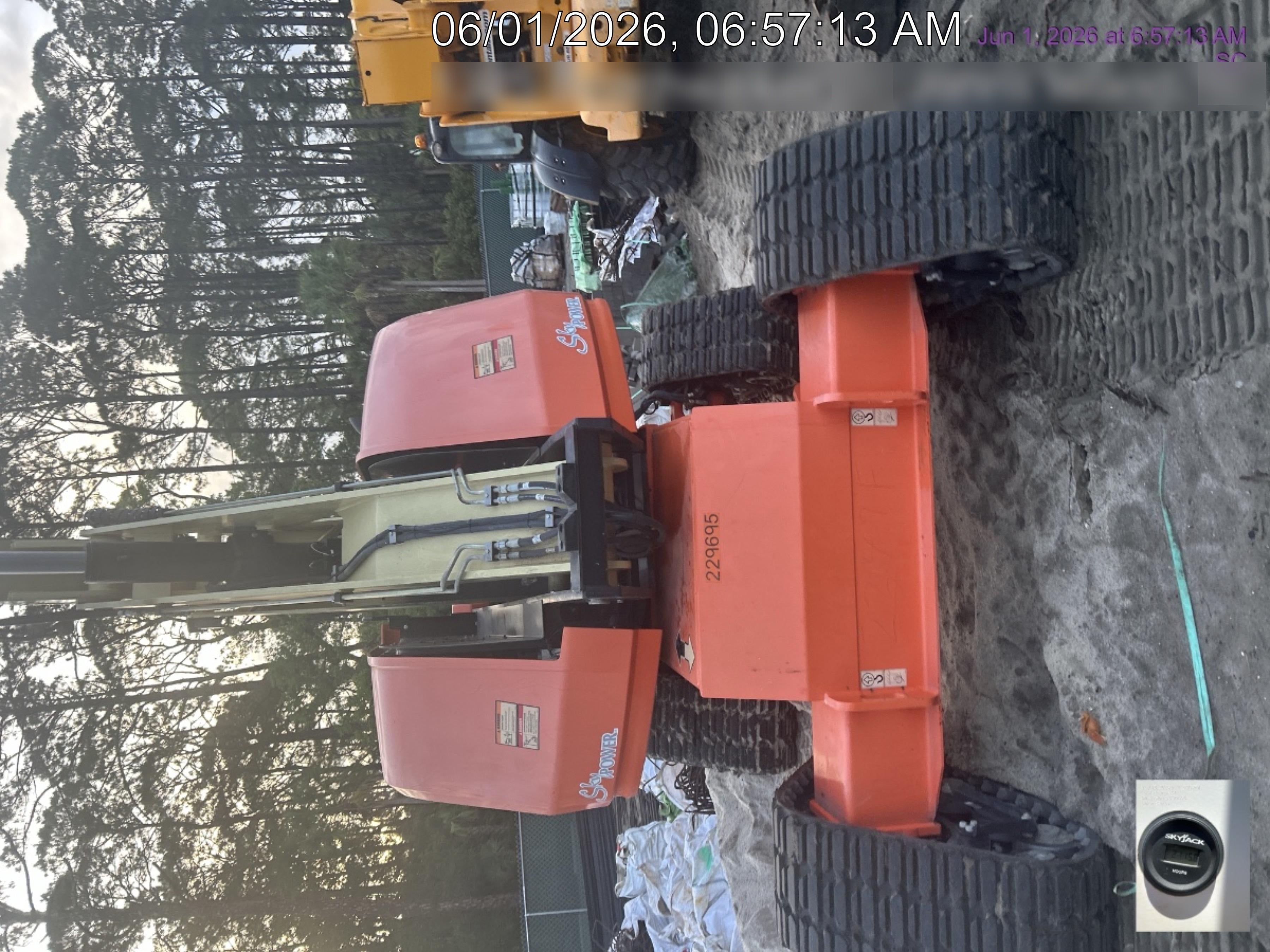 2022 JLG 660SJ Quad Track