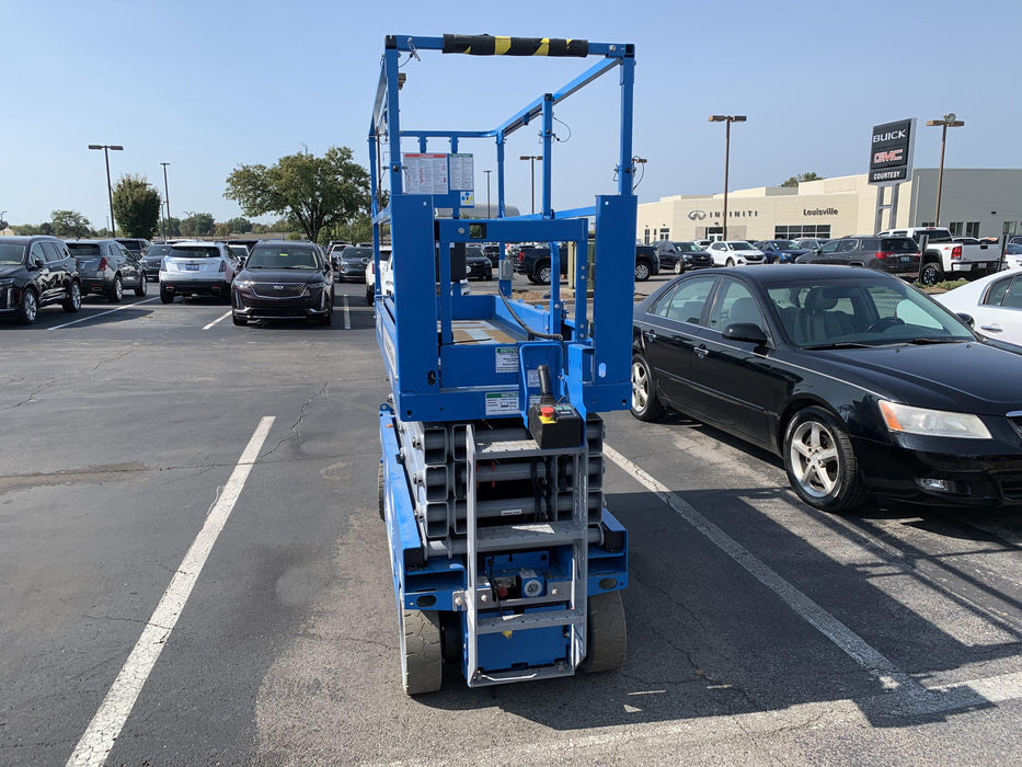 2020 Genie GS-2632 Solid NM Tires, Folding Rails with Half-Height Swing Gate, Beacon