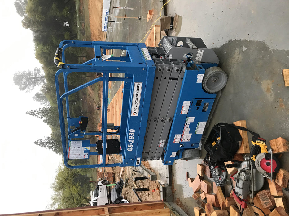 2019 Genie GS-1930 Half Height Swing Gate, 800W Inverter