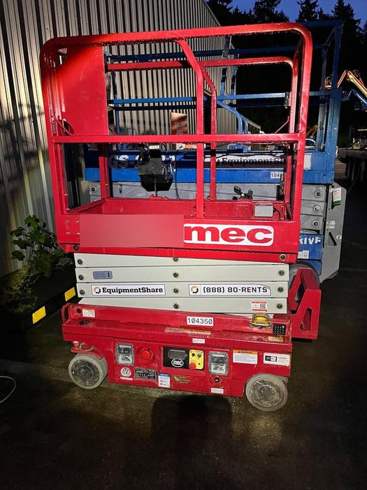 2020 MEC 1330SE Solid NM Tires, Steel Swing out Doors, LCS, Beacon, 900W Inverter