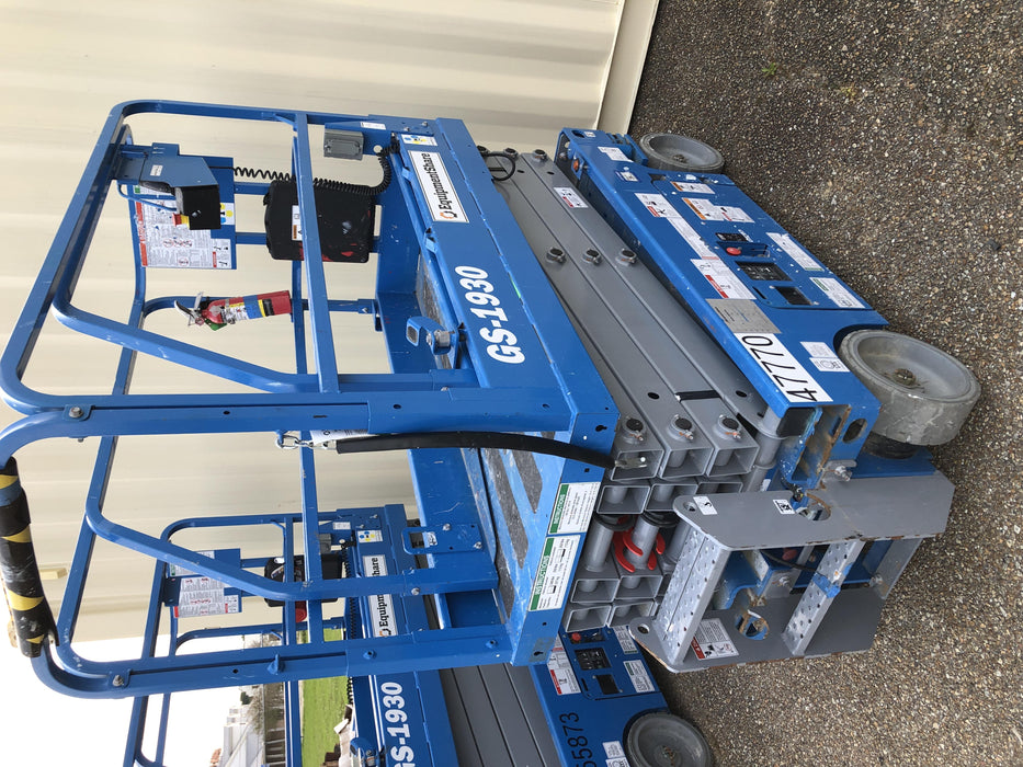 2019 Genie GS-1930 Fixed Rails with Chain Entry