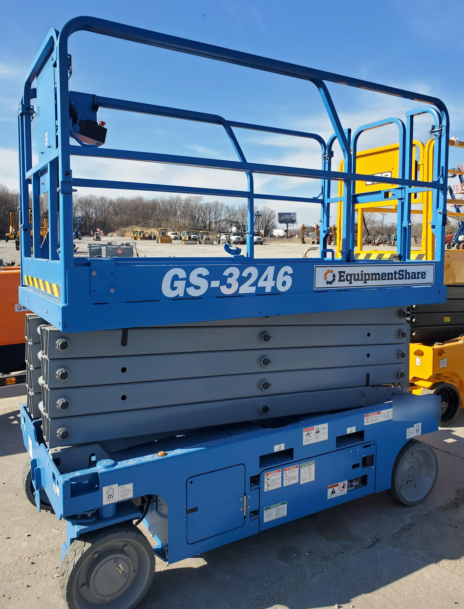 2022 GENIE GS-3246