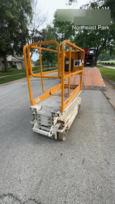 Custom Equipment HB-1430 <ul>
 <li>Hy-Brid Scissor Lift</li>
  <li>Platform capacity up to 670 lbs.</li>
  <li>Working height up to 20 ft</li>
  <li>Weighs under 1,700 lbs.</li>
  <li>Non-marking wheels </li>
</ul>