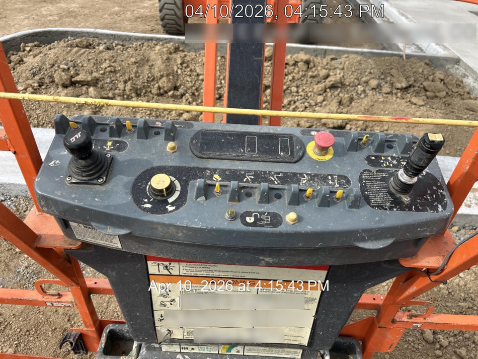 2022 JLG 660SJ
