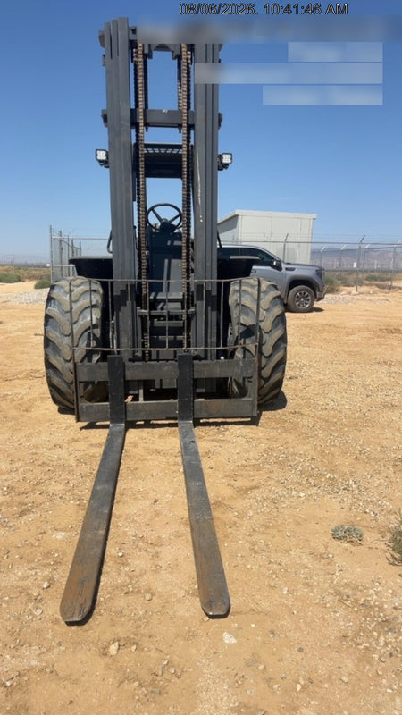 2023 CASE 588H