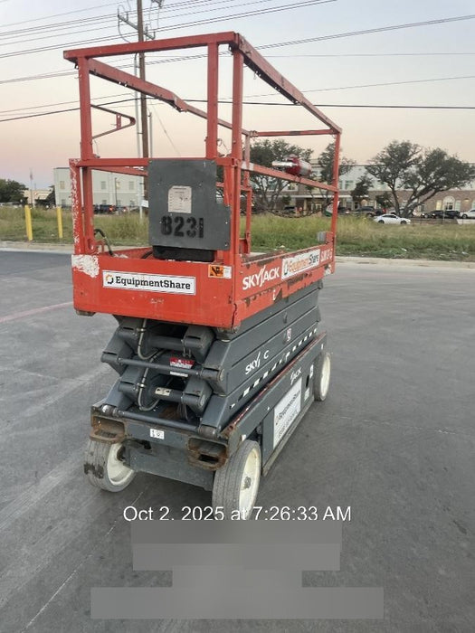 2018 Skyjack SJIII-3226 Skyjack SJIII3226 Scissor Lift w/Trojan Batteries