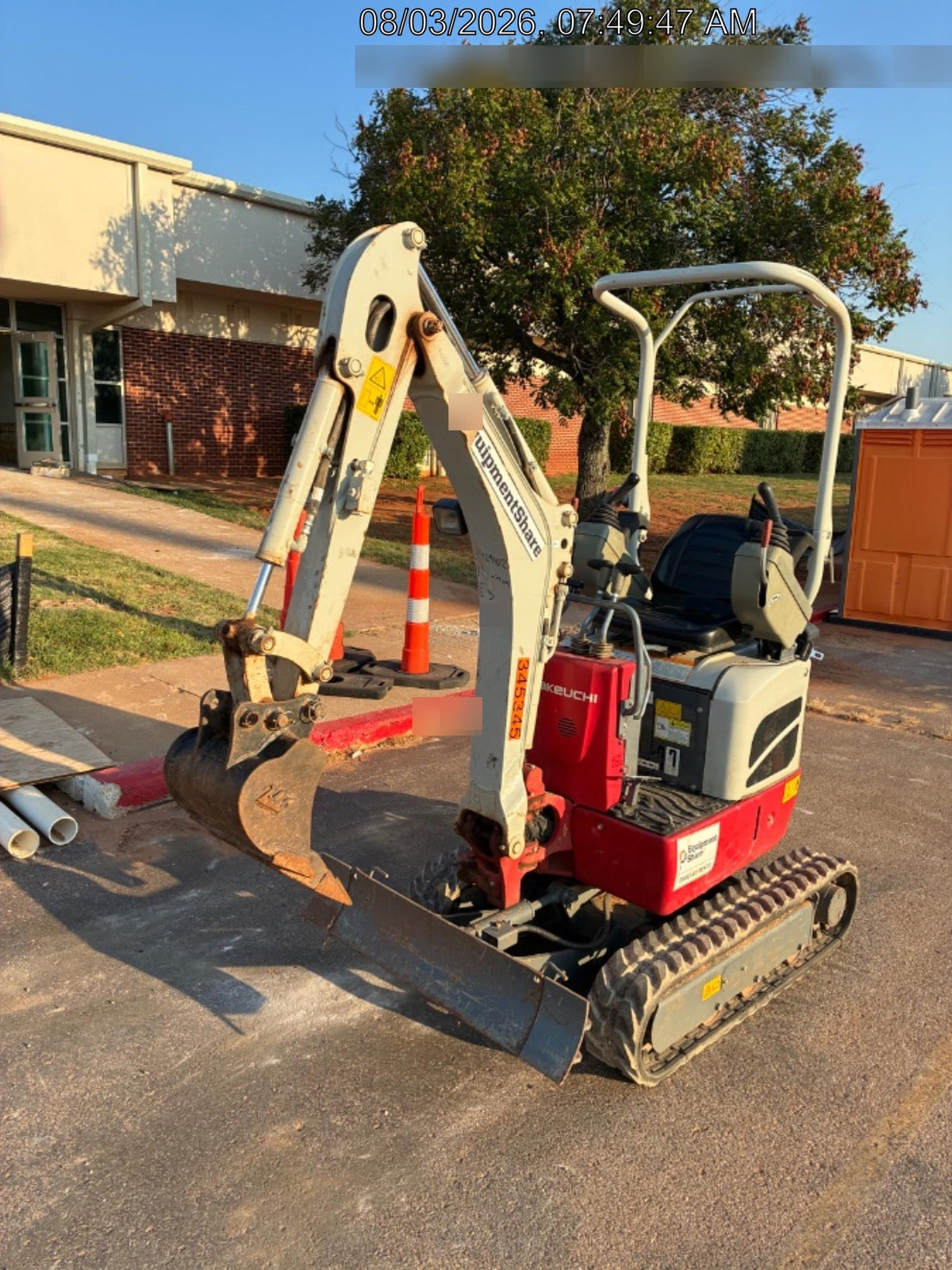 2023 TAKEUCHI TB210R