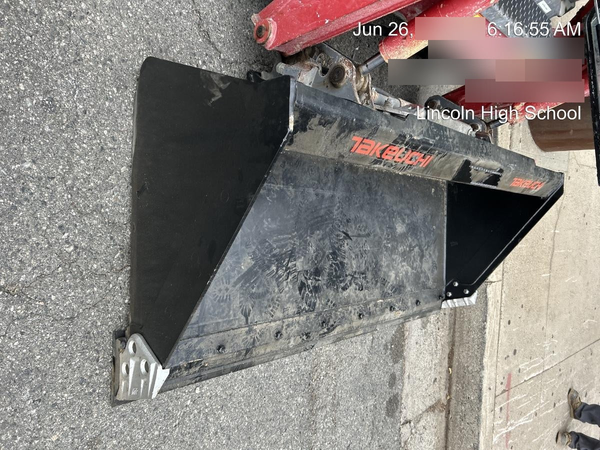 2025 TAKEUCHI 76" Smooth Bucket - Takeuchi