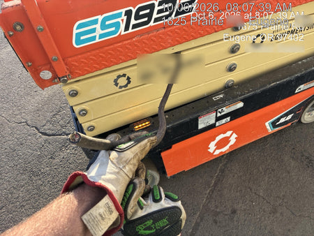 2022 JLG ES1932
