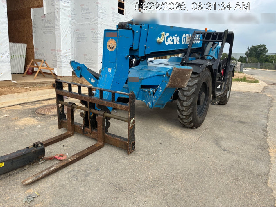 2018 Genie GTH-1056 GTH-1056 w/Open ROPS, FF Tires, Work Lights, 60" carriage/forks, cab mesh, beacon